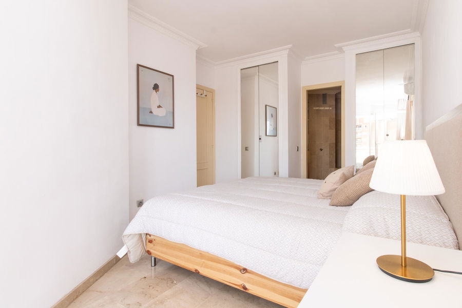 Sea view penthouse with spacious terrace  in  Palma Paseo Maritimo