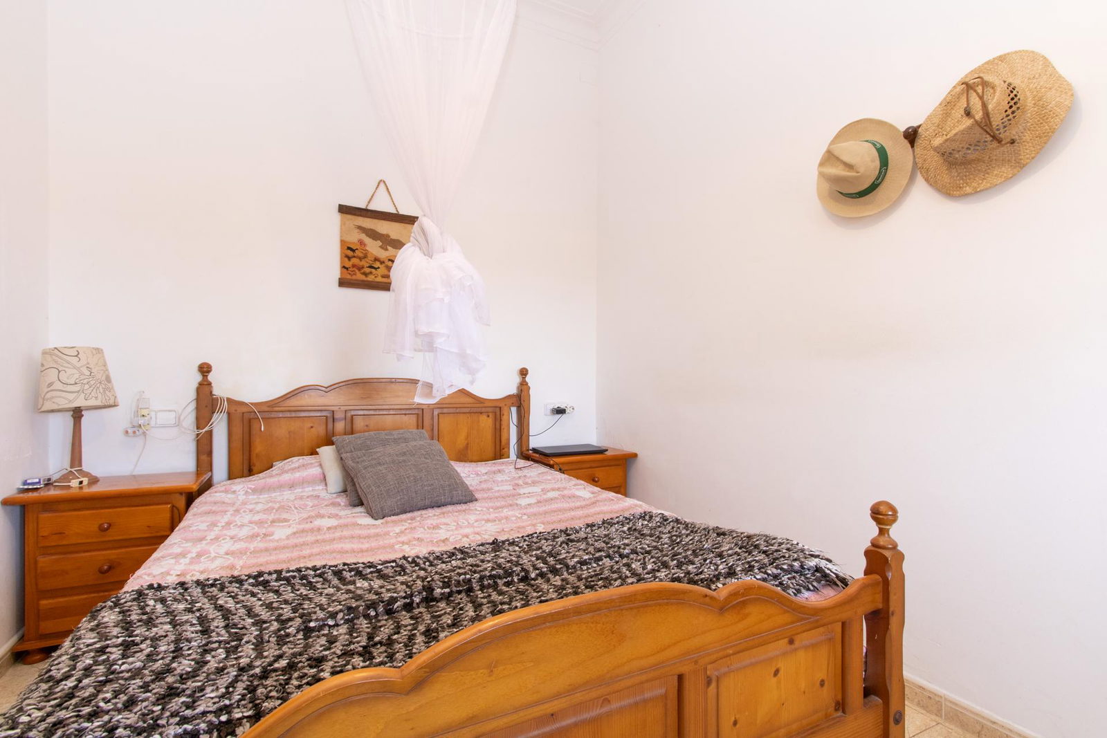 Sea view property with great potential and charming location in Sa Rapita
