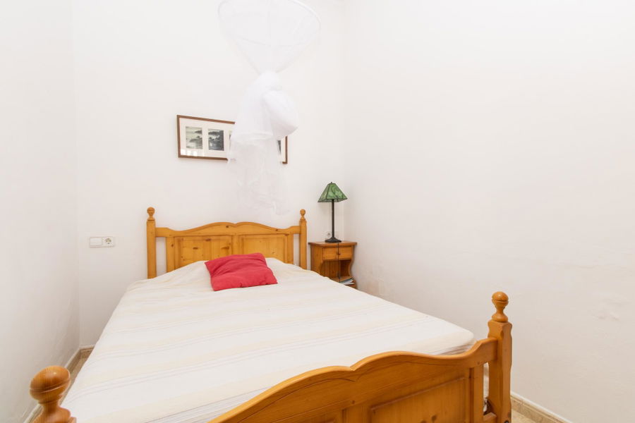 Sea view property with great potential and charming location in Sa Rapita