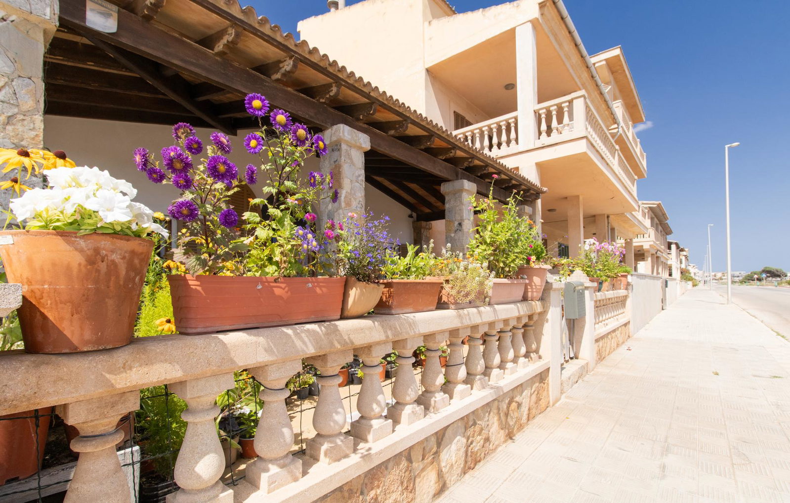 Sea view property with great potential and charming location in Sa Rapita