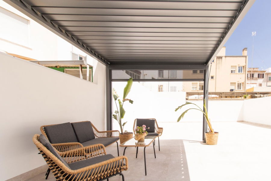 Elegant fully renovated apartment  with large terrace in Palma City Centre