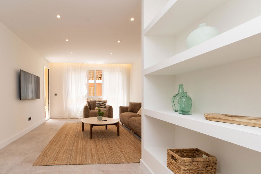 Elegant fully renovated apartment  with large terrace in Palma City Centre