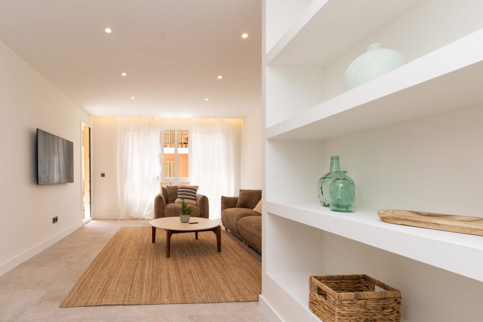 Elegant fully renovated apartment  with large terrace in Palma City Centre