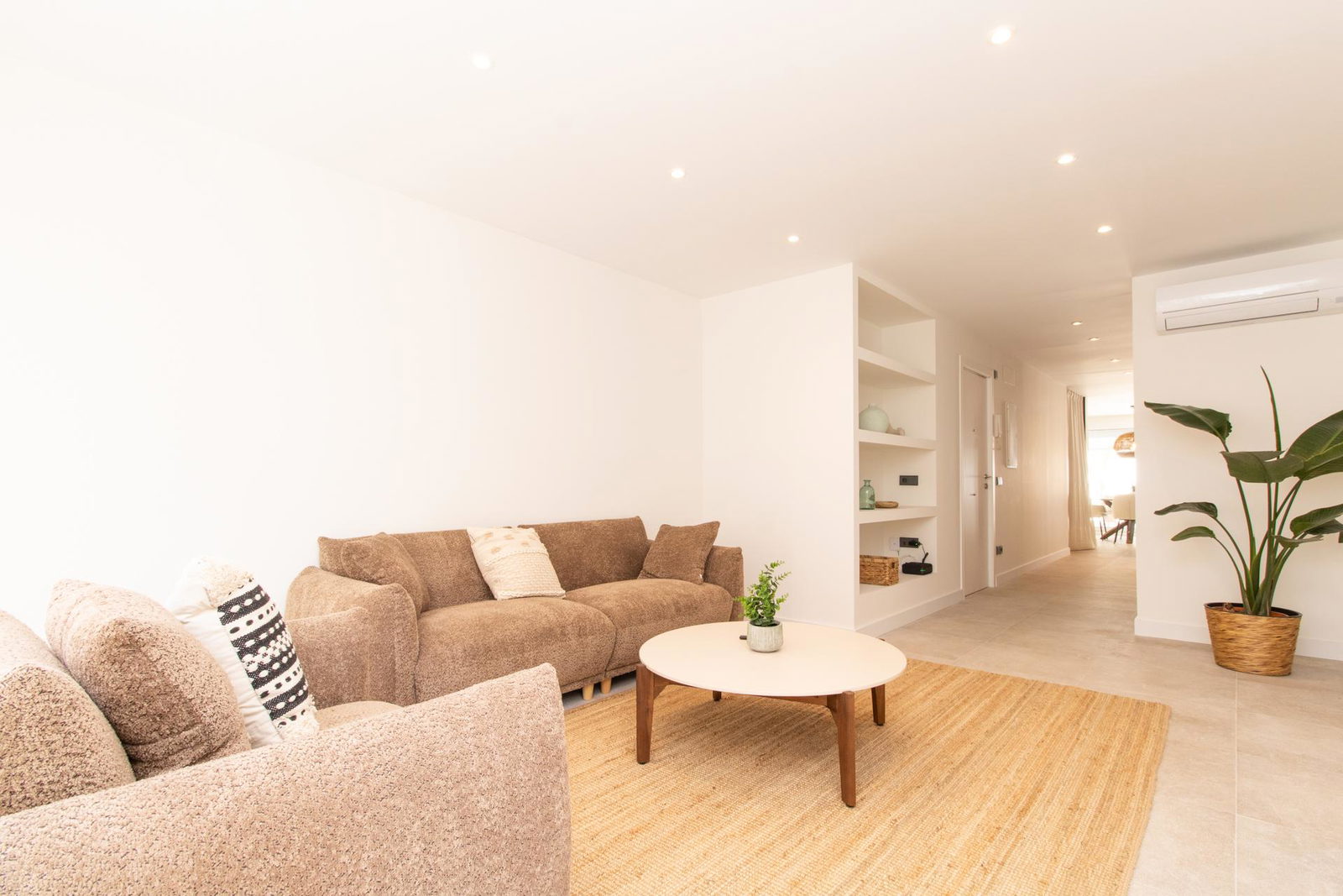 Elegant fully renovated apartment  with large terrace in Palma City Centre