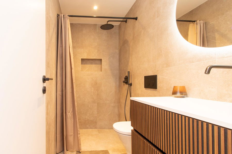 Elegant fully renovated apartment  with large terrace in Palma City Centre