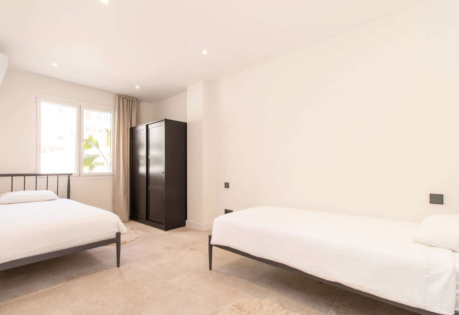 Elegant fully renovated apartment  with large terrace in Palma City Centre