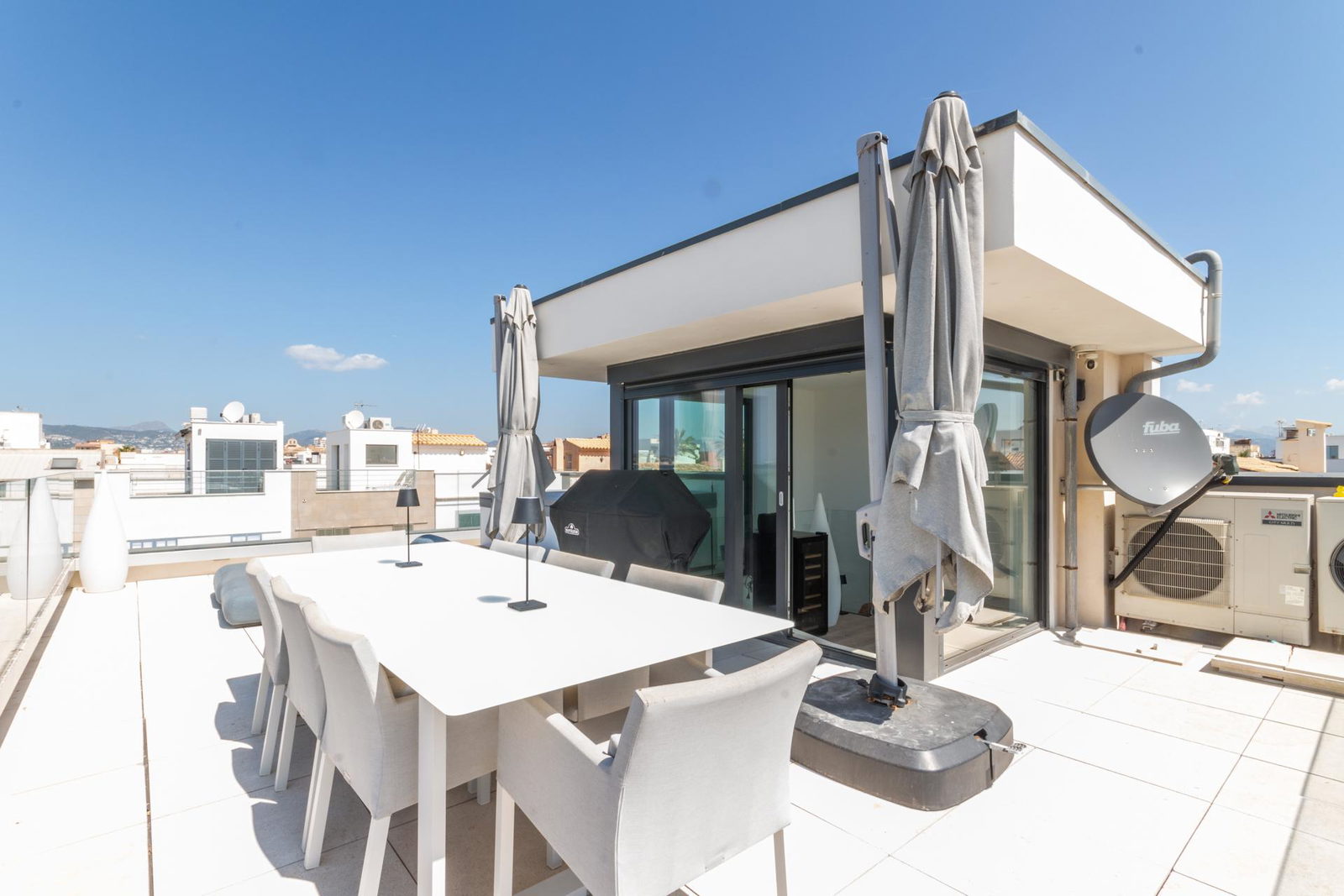 Contemporary family townhouse with sea views and patio in idyllic Molinar