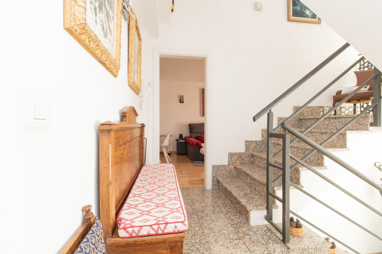 Penthouse with spacious roof terrace just steps from the beach in Can Pastilla