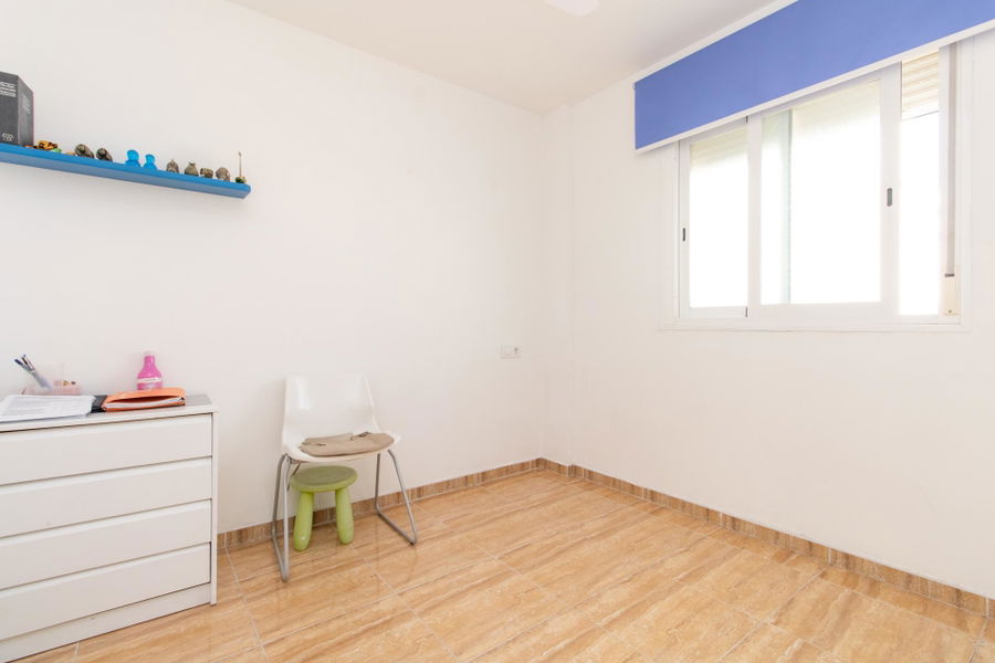 Penthouse with spacious roof terrace just steps from the beach in Can Pastilla