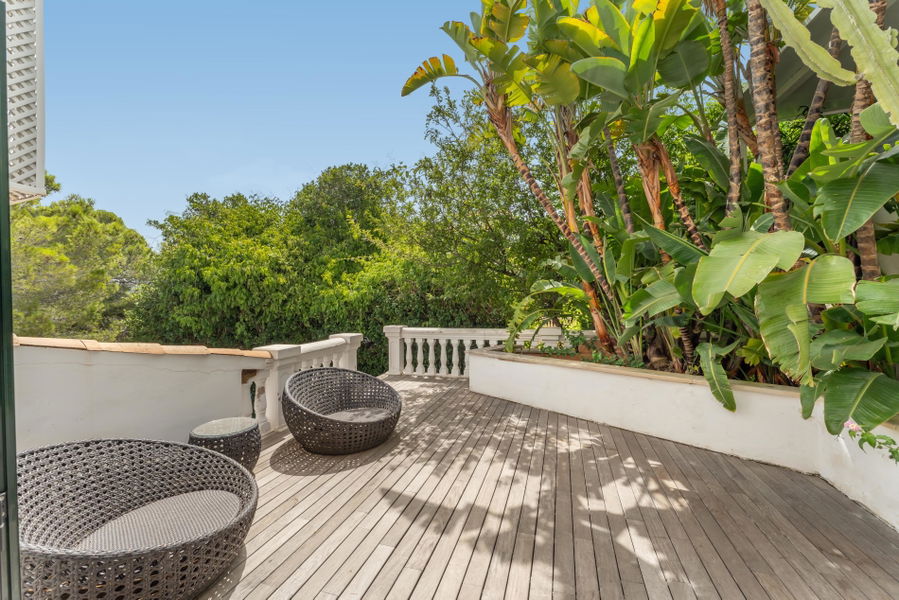 Mediterranean villa with  amazing sea view and prime location in front of Santa Ponsa Nautic Club