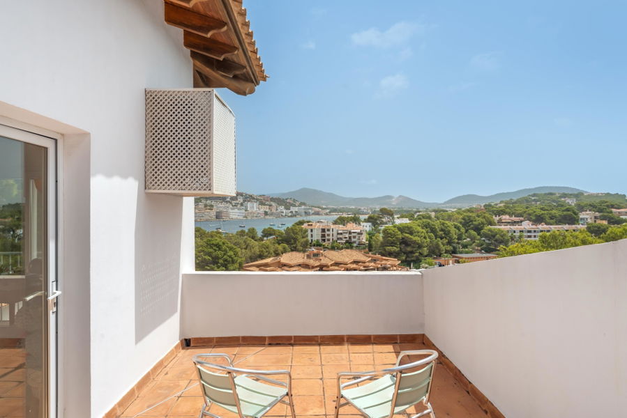 Mediterranean villa with  amazing sea view and prime location in front of Santa Ponsa Nautic Club