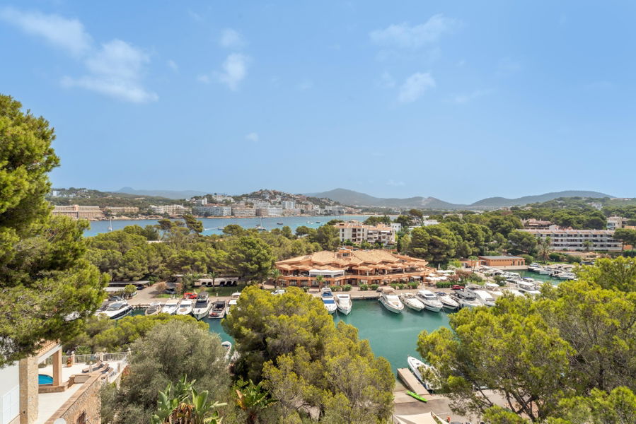 Mediterranean villa with  amazing sea view and prime location in front of Santa Ponsa Nautic Club