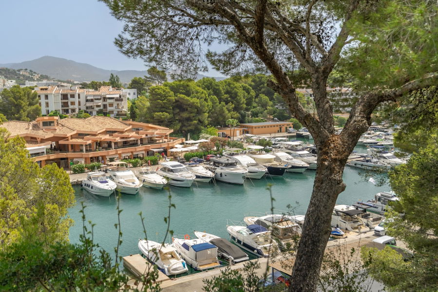 Mediterranean villa with  amazing sea view and prime location in front of Santa Ponsa Nautic Club