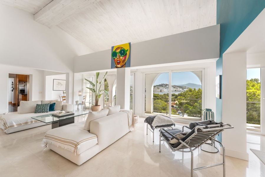Mediterranean villa with  amazing sea view and prime location in front of Santa Ponsa Nautic Club