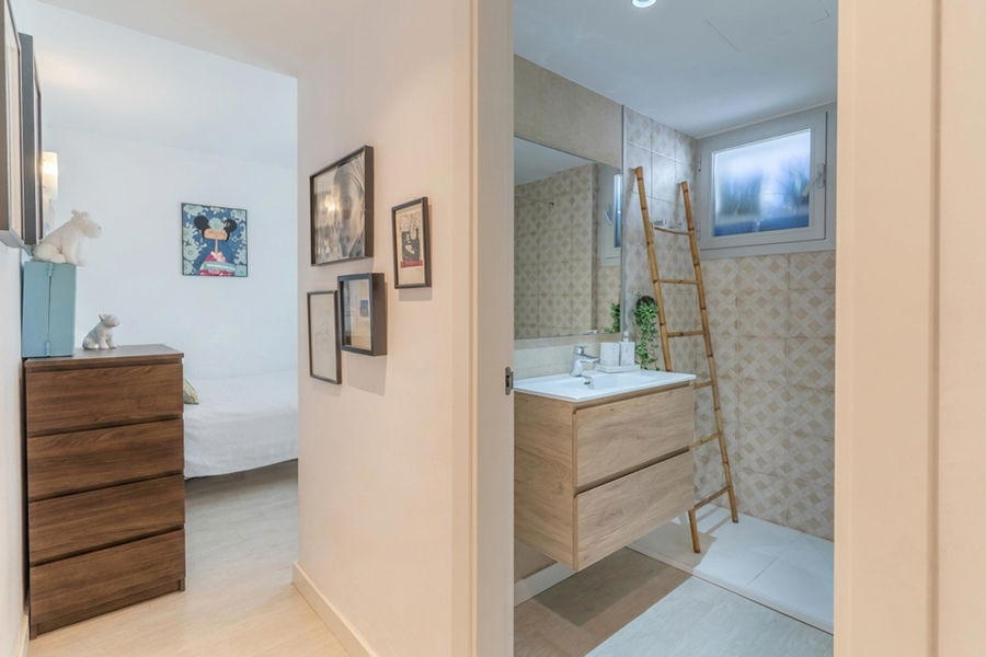 Spacious ground floor apartment with an amazing terrace and community pool in Palmanova