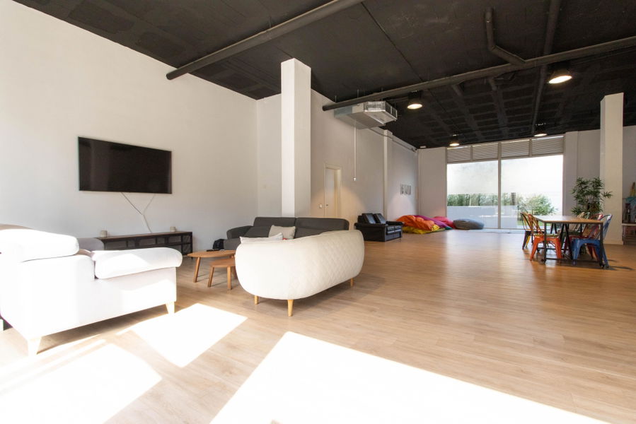 Spacious ground floor apartment with an amazing terrace and community pool in Palmanova
