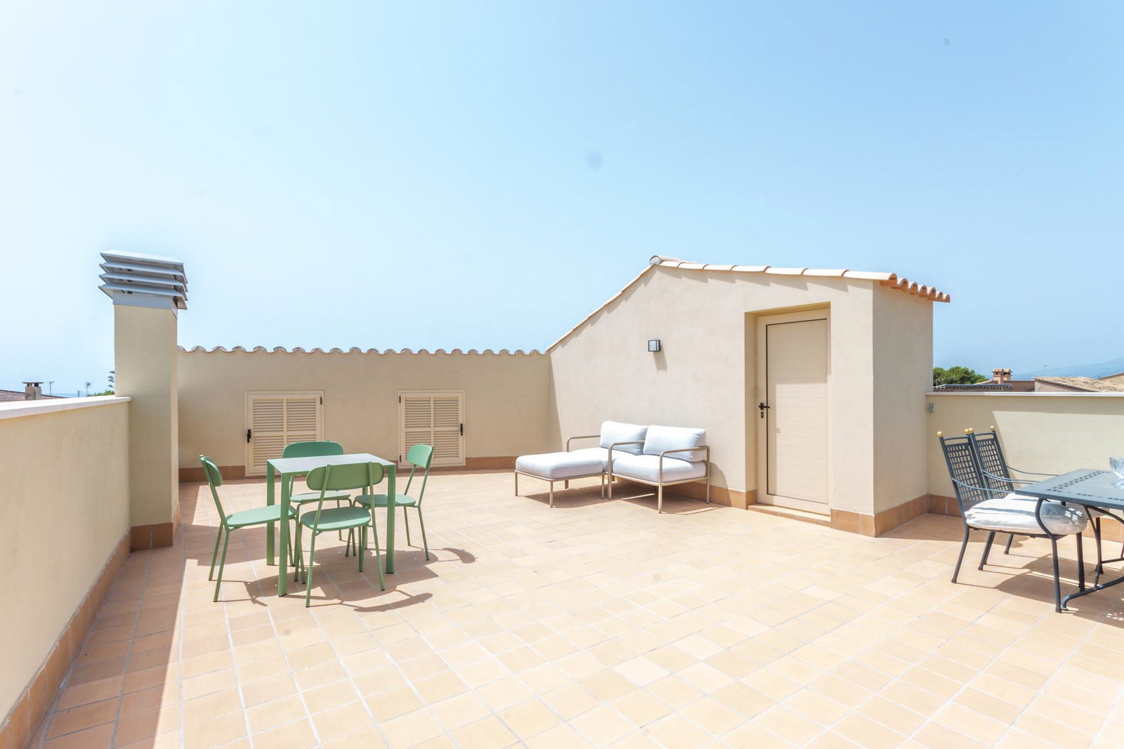 Townhouse with private pool and a roof terrace with great views in Sa Cabaneta for sale
