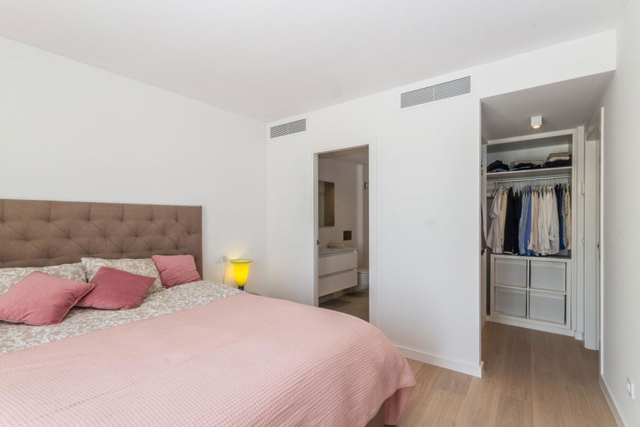 Townhouse with private pool and a roof terrace with great views in Sa Cabaneta for sale