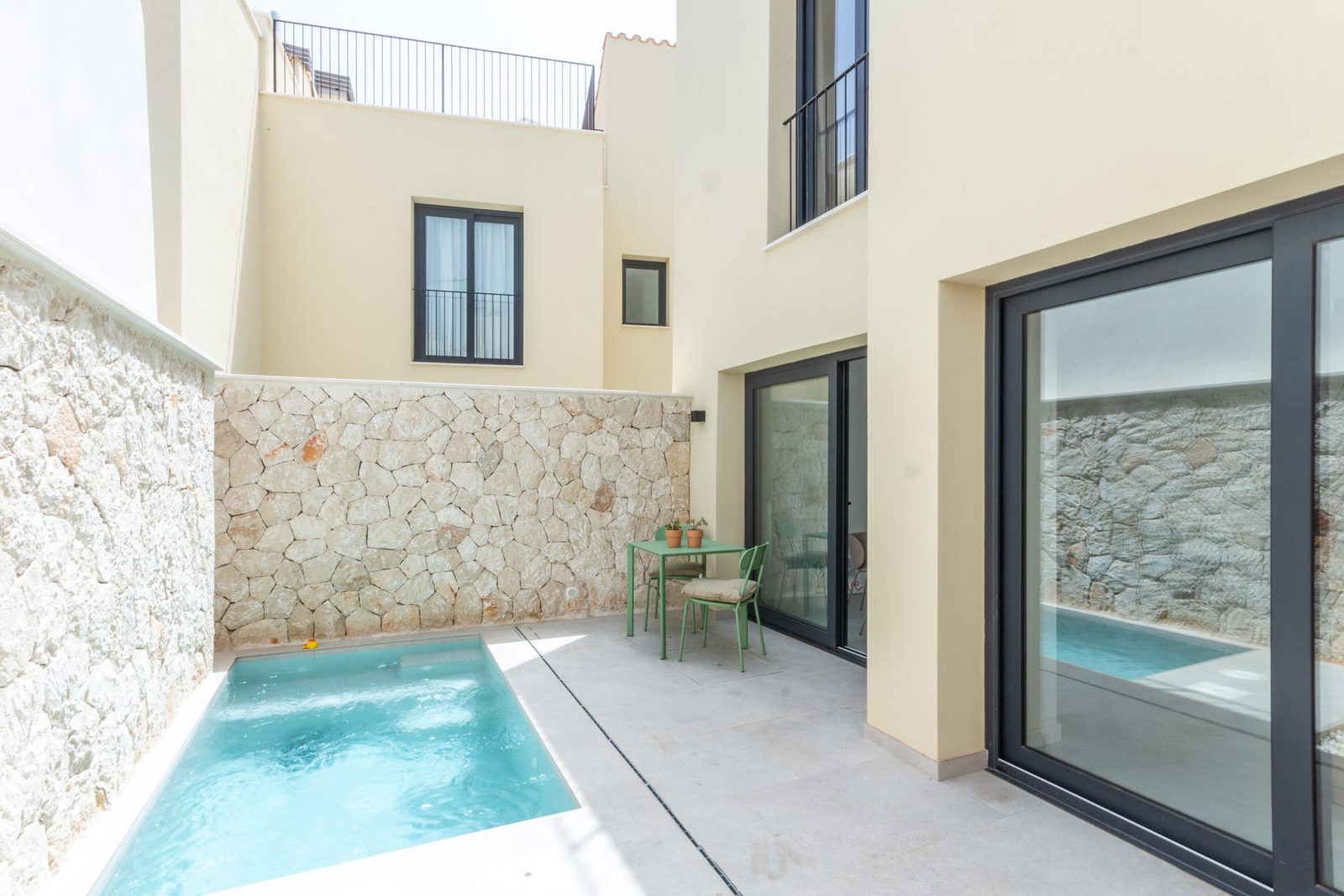 Townhouse with private pool and a roof terrace with great views in Sa Cabaneta for sale