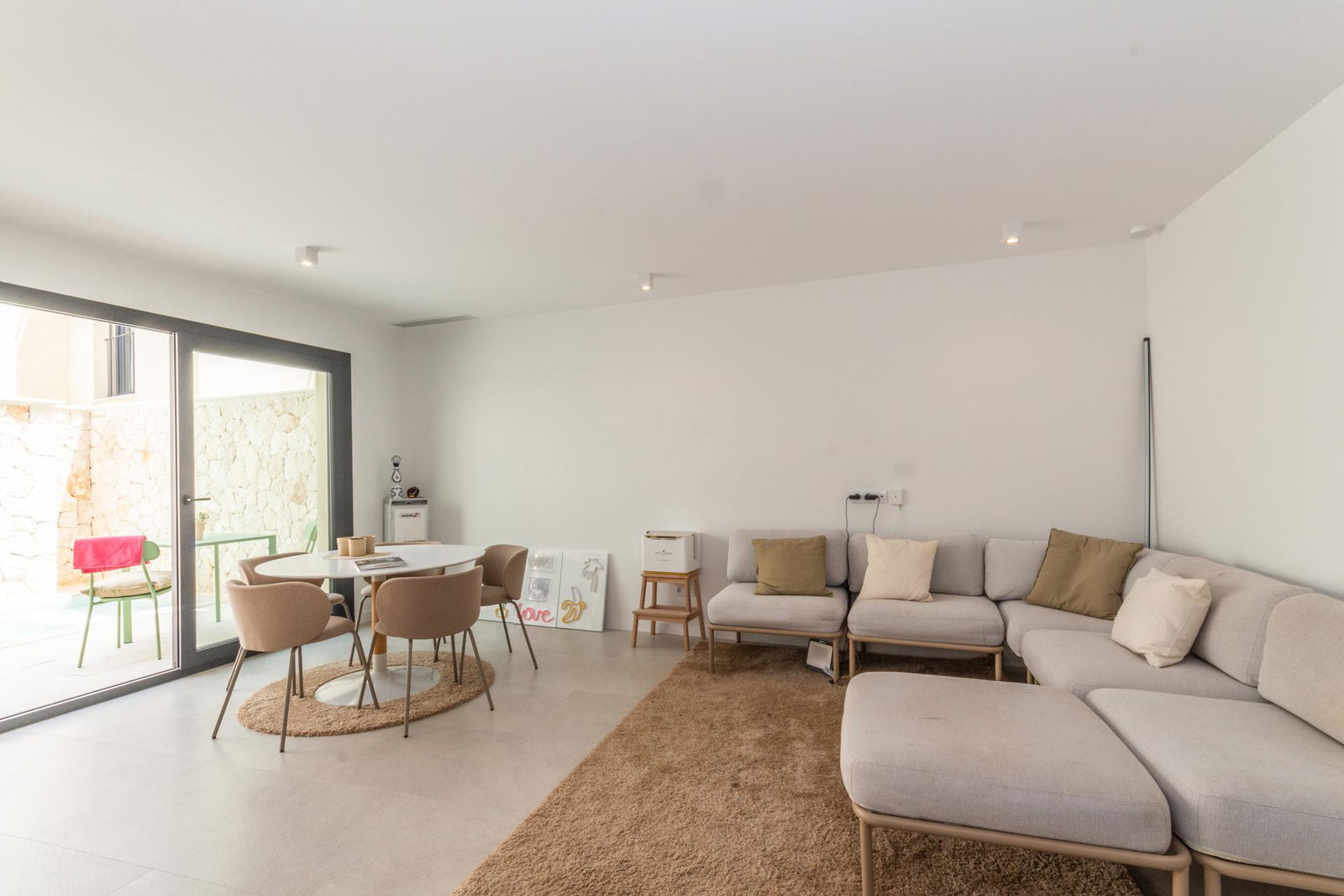 Townhouse with private pool and a roof terrace with great views in Sa Cabaneta for sale