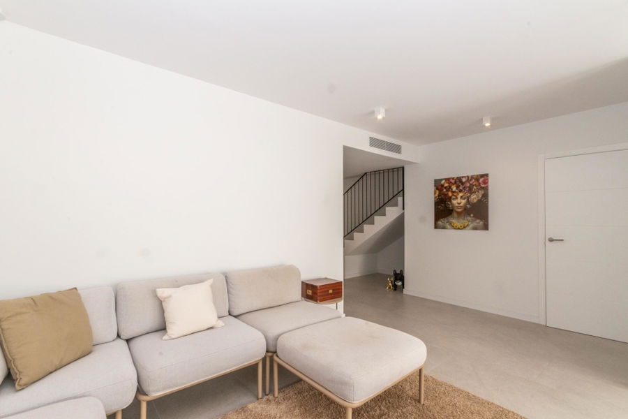 Townhouse with private pool and a roof terrace with great views in Sa Cabaneta for sale