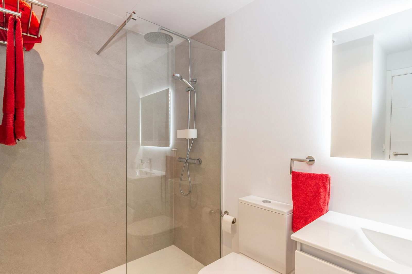 Townhouse with private pool and a roof terrace with great views in Sa Cabaneta for sale