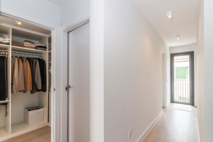 Townhouse with private pool and a roof terrace with great views in Sa Cabaneta for sale