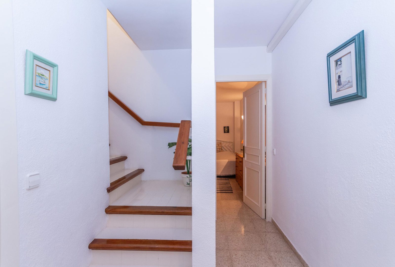 First Seeline apartment with sea views and a communal pool in Cala Blava for sale