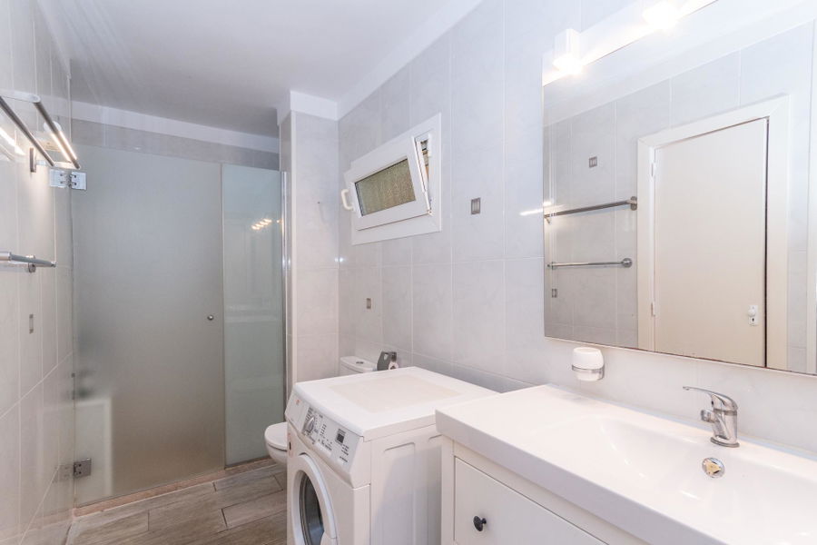 First Seeline apartment with sea views and a communal pool in Cala Blava for sale