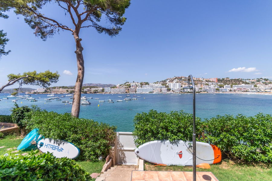 Cozy apartment in a prime location with sea views in Santa Ponsa for sale