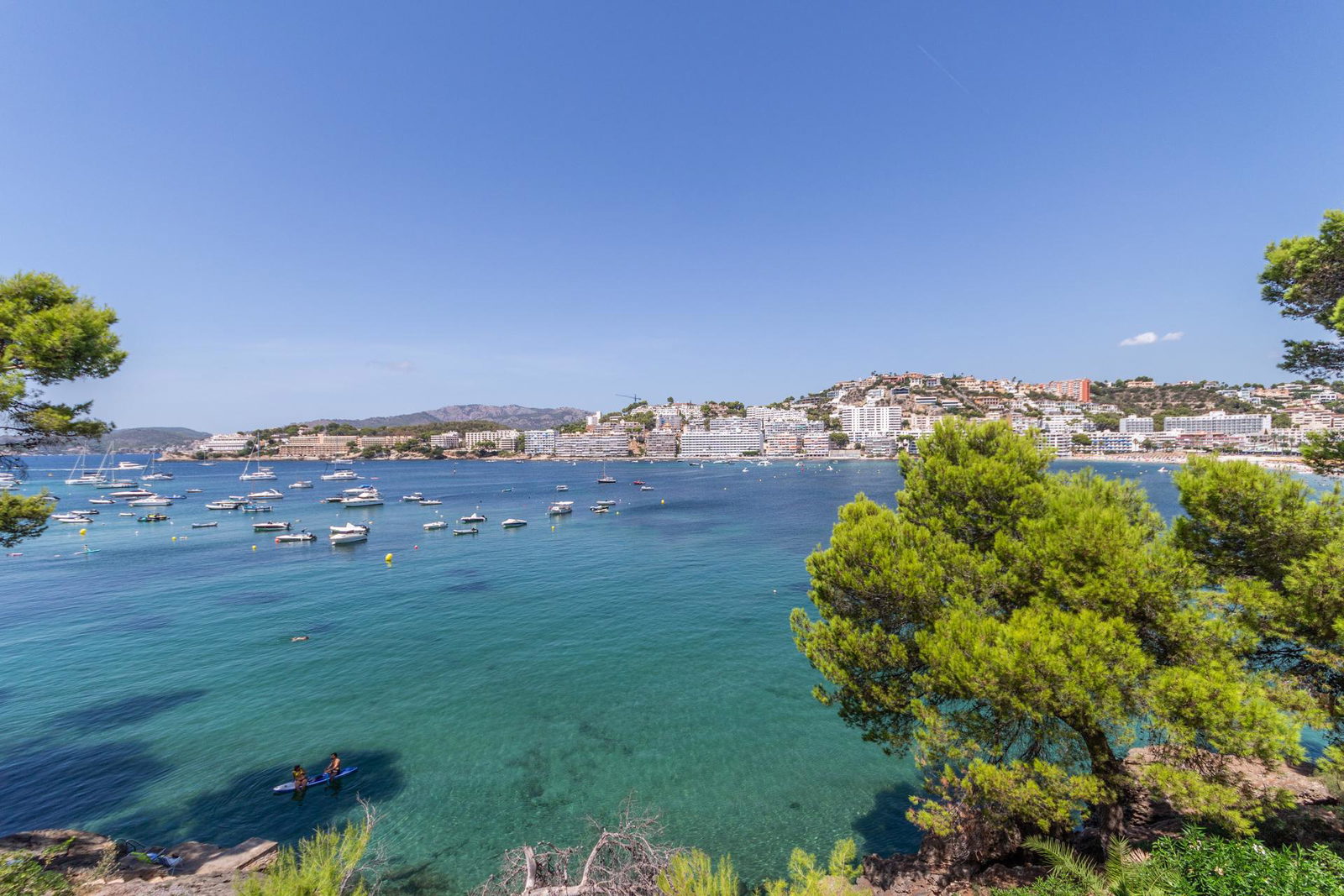 Cozy apartment in a prime location with sea views in Santa Ponsa for sale