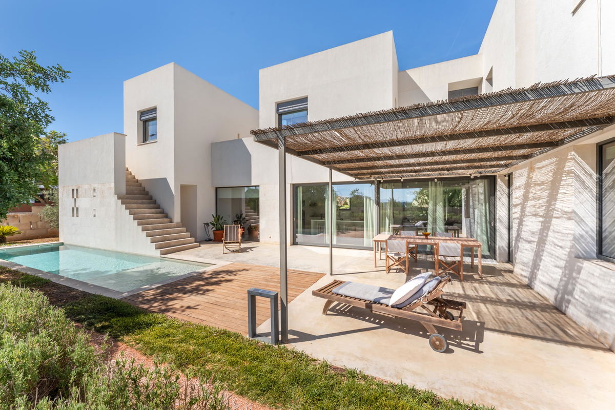 Contemporary Mediterranean Villa in Son Puig, Palma
