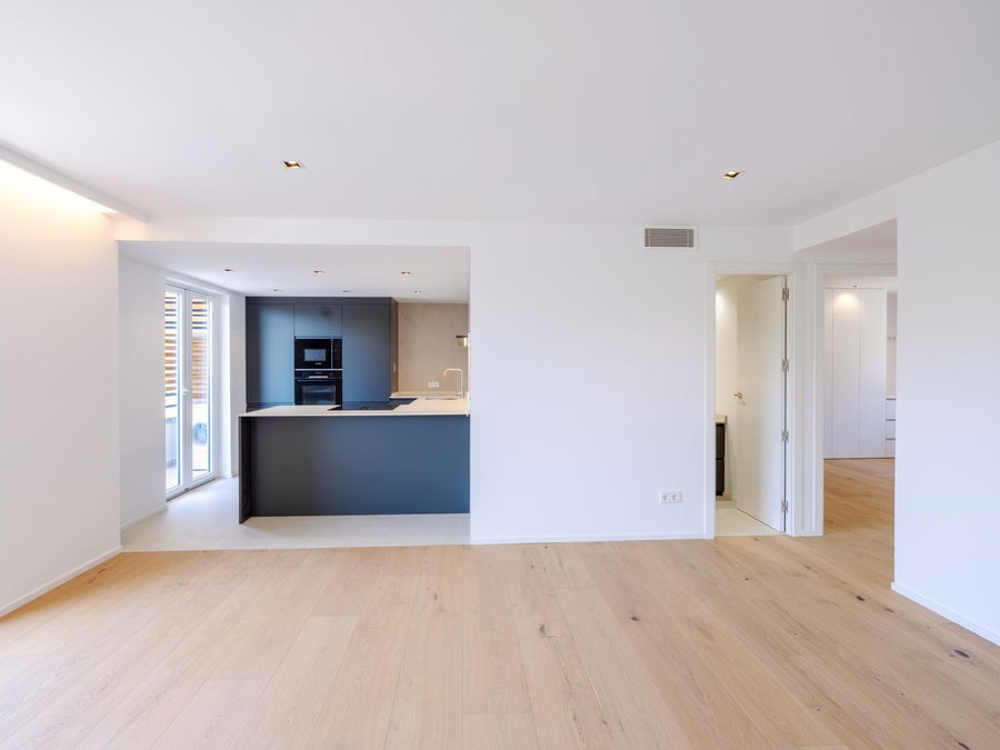 Elegant renovated penthouse with terrace and sea view in San Agustin