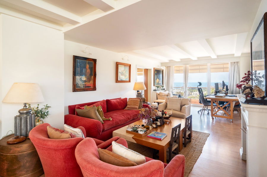 Ático en venta en Cala Nova, Palma con vistas panorámicas al mar y amplia terraza