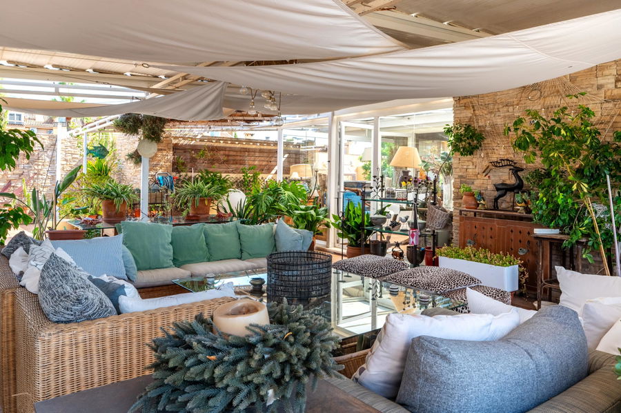 Ático en venta en Cala Nova, Palma con vistas panorámicas al mar y amplia terraza