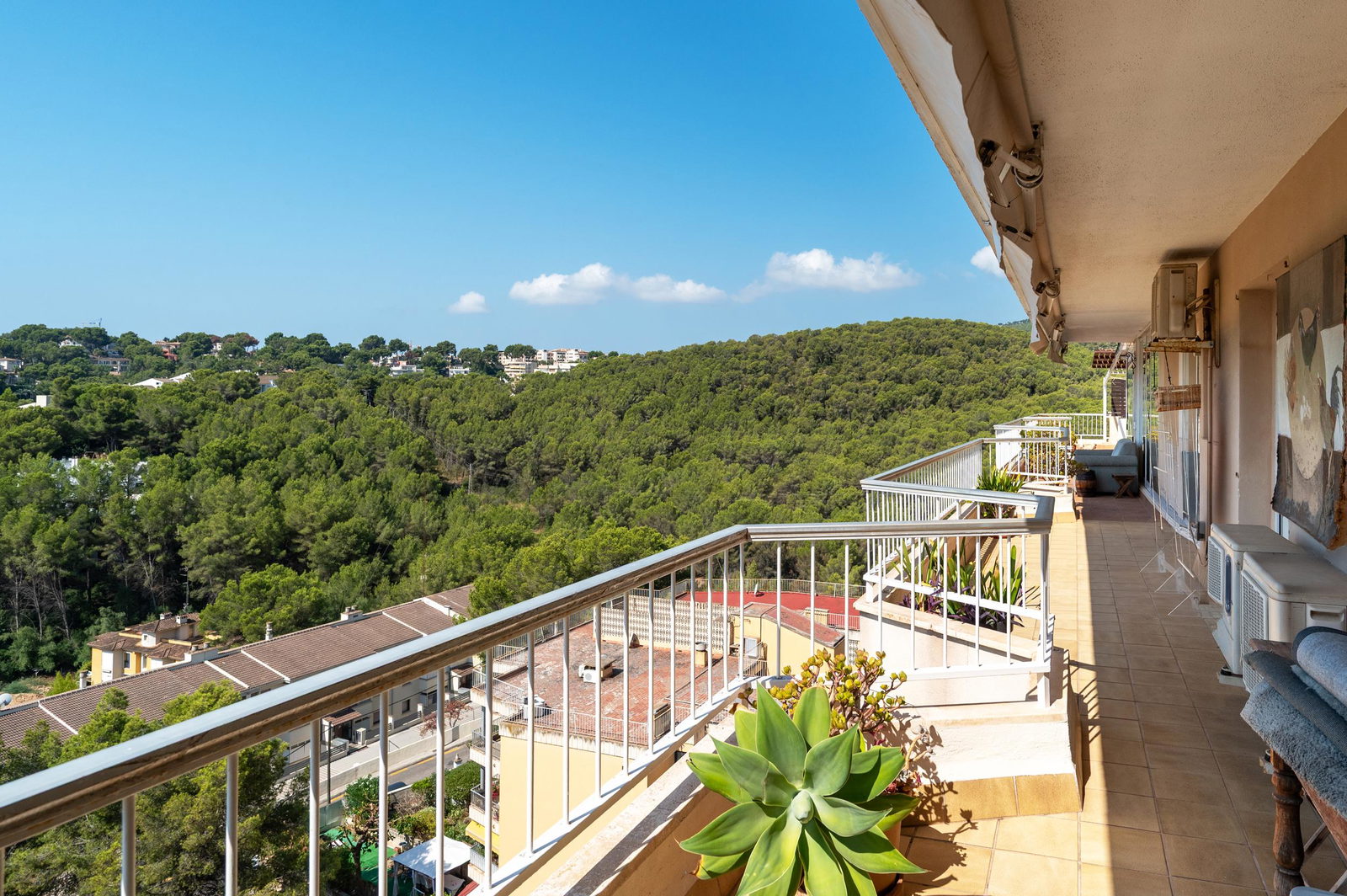 Ático en venta en Cala Nova, Palma con vistas panorámicas al mar y amplia terraza