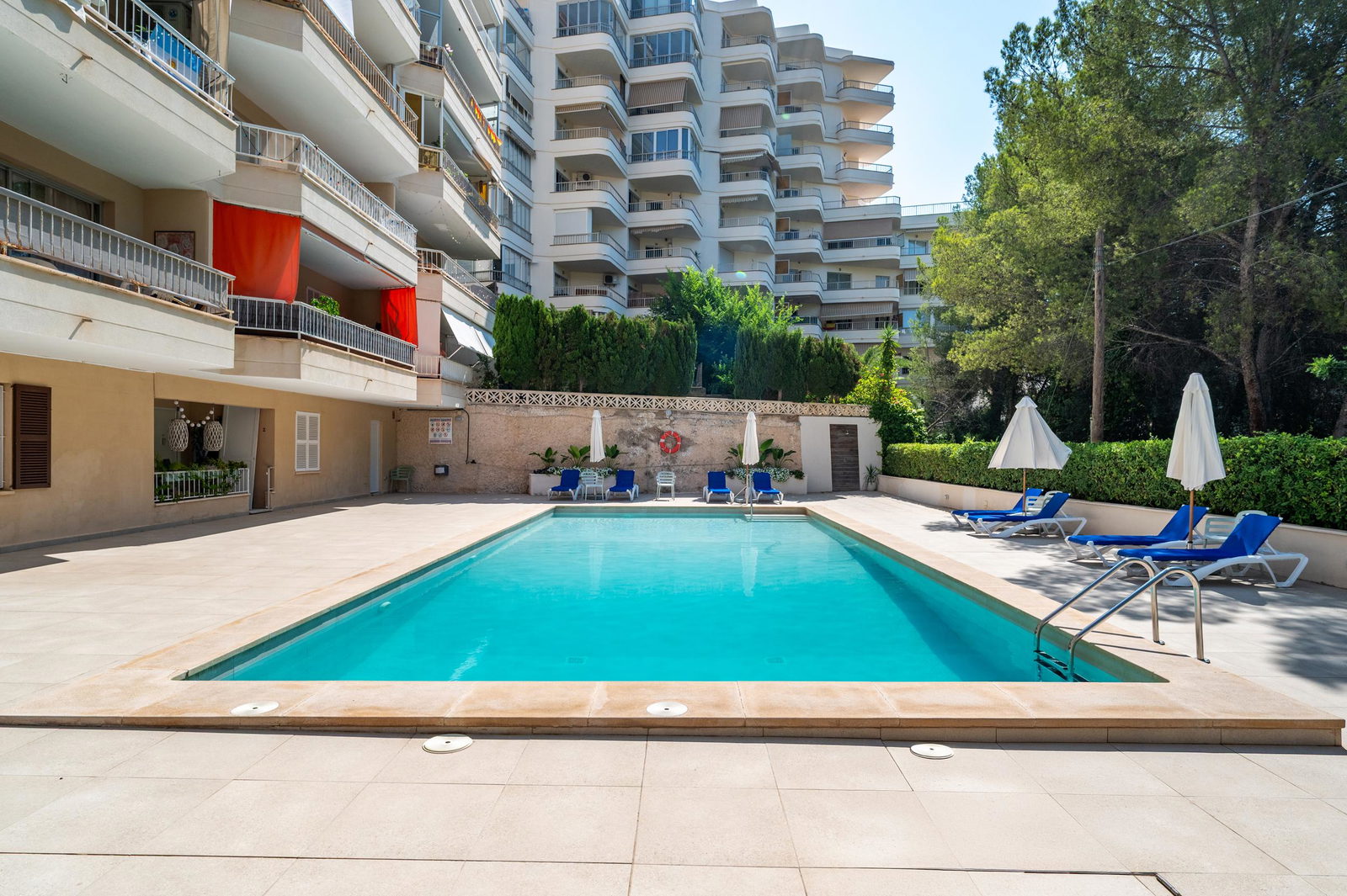 Ático en venta en Cala Nova, Palma con vistas panorámicas al mar y amplia terraza
