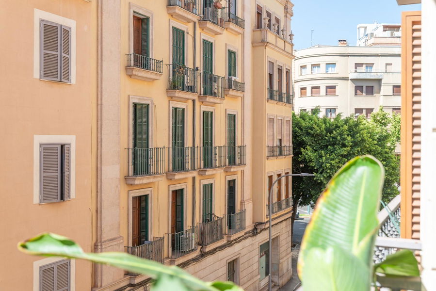 Modern lägenhet i centrala Palma med mysig terrass