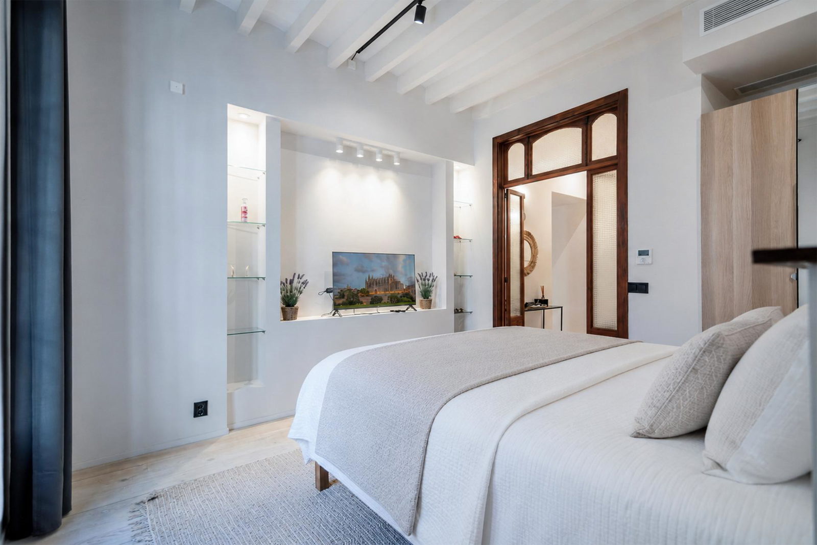 Spacious Renovated Apartment for Sale in Palma Centre