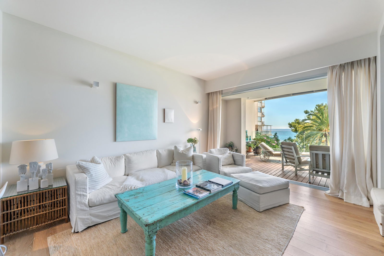 Stunning frontline apartment with harbor views and sunset terraces in San Agustin