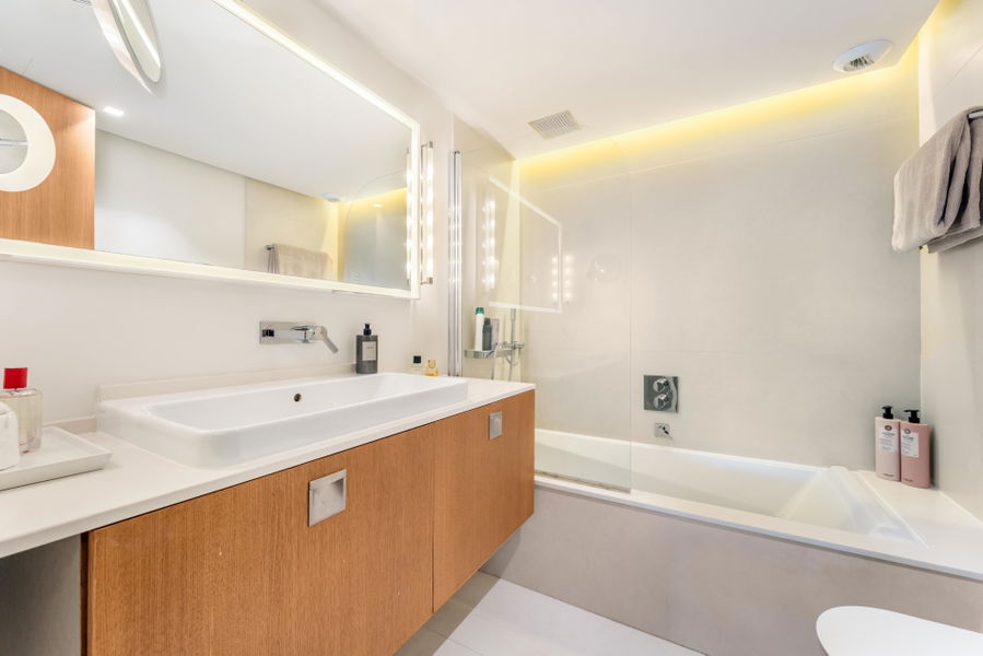 Stunning frontline apartment with harbor views and sunset terraces in San Agustin