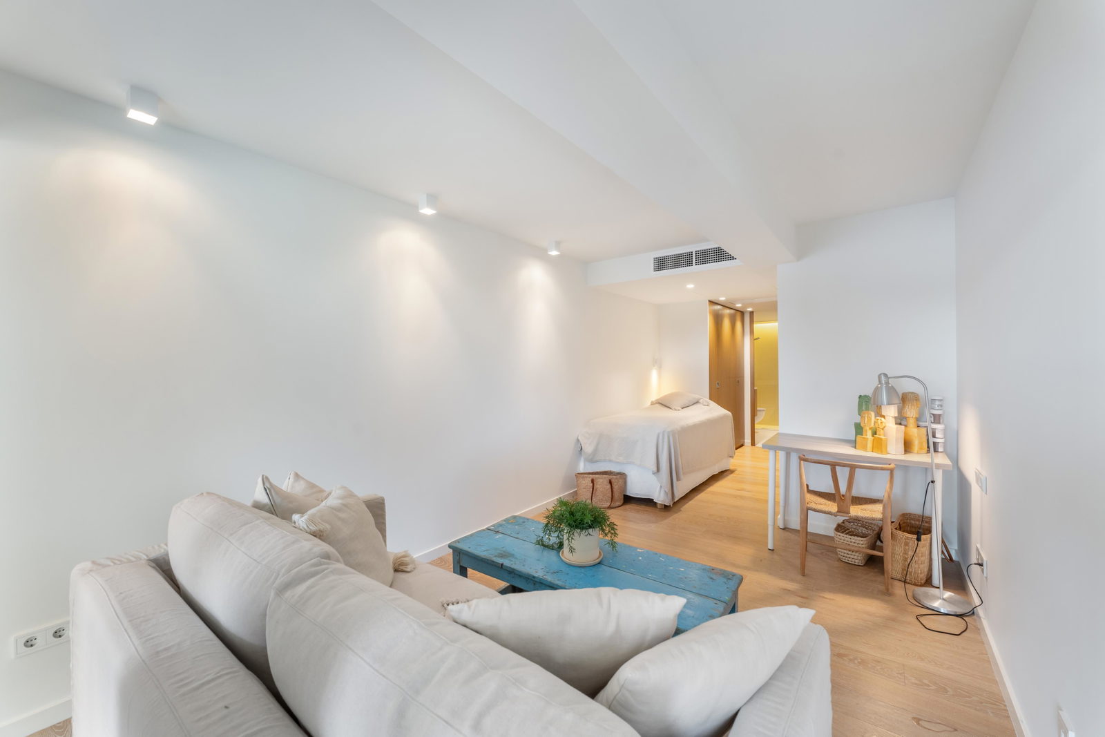 Stunning frontline apartment with harbor views and sunset terraces in San Agustin
