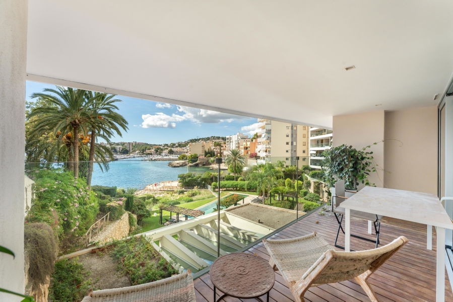 Stunning frontline apartment with harbor views and sunset terraces in San Agustin