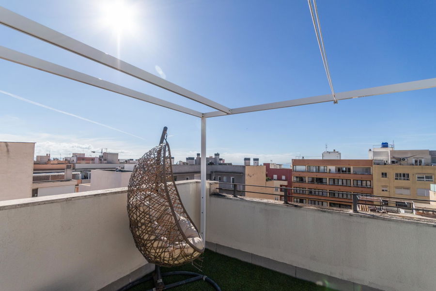 Se vende precioso ático dúplex con vistas al mar en Portixol Molinar