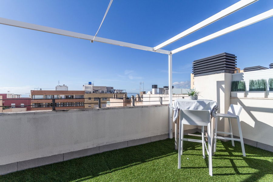 Se vende precioso ático dúplex con vistas al mar en Portixol Molinar