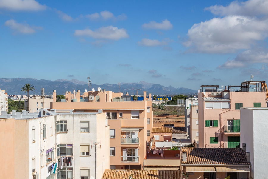 Se vende precioso ático dúplex con vistas al mar en Portixol Molinar
