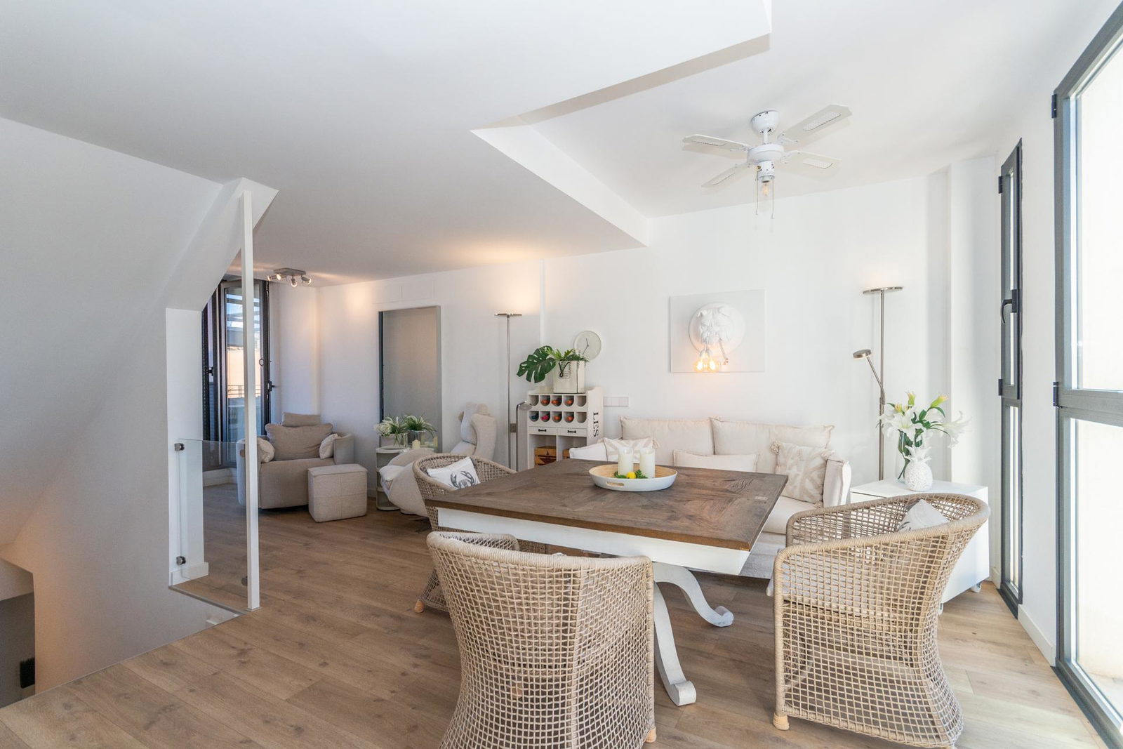 Se vende precioso ático dúplex con vistas al mar en Portixol Molinar