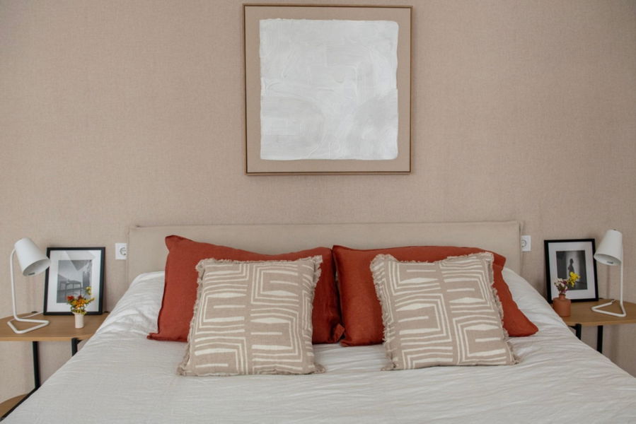 Elegante apartamento renovado con vistas impresionantes y terraza en Portixol